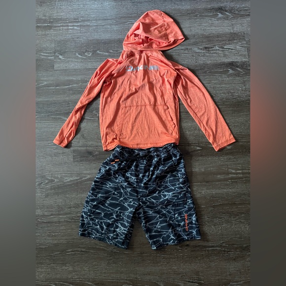 Dakine Orange and Black Kids Swim Rashguard Set - Picture 1 of 10